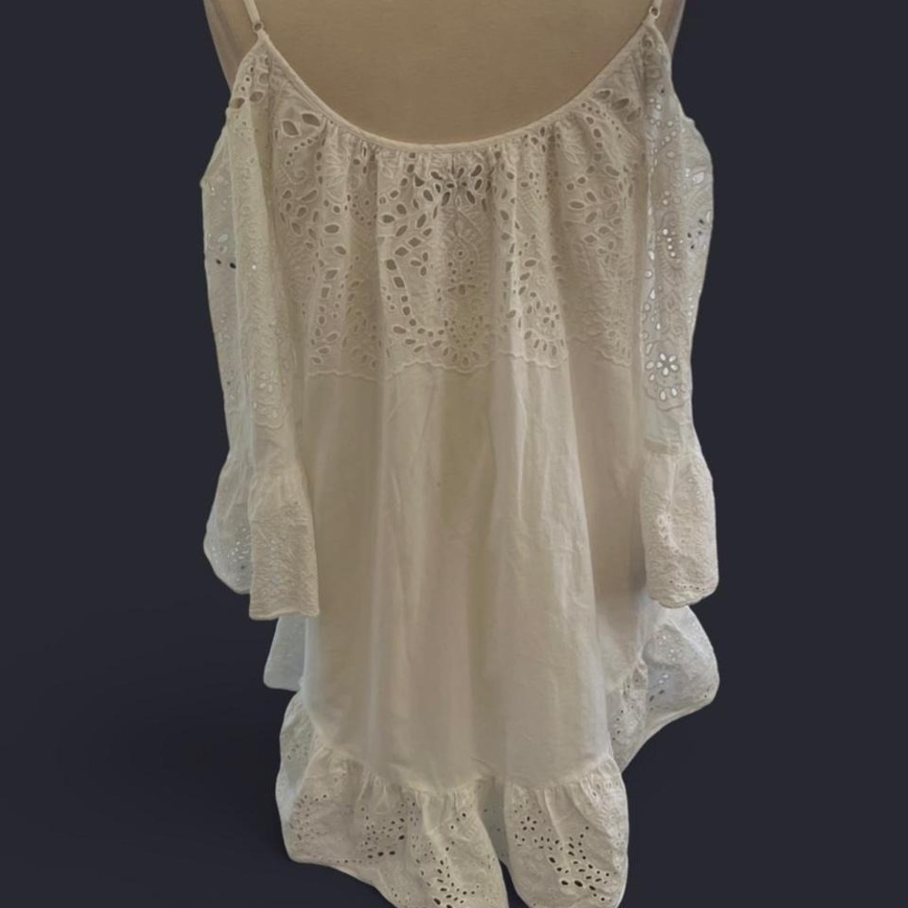 BCBGMAXAZRIA white eyelet cold shoulder niki dress beach boho size small - Picture 3 of 7
